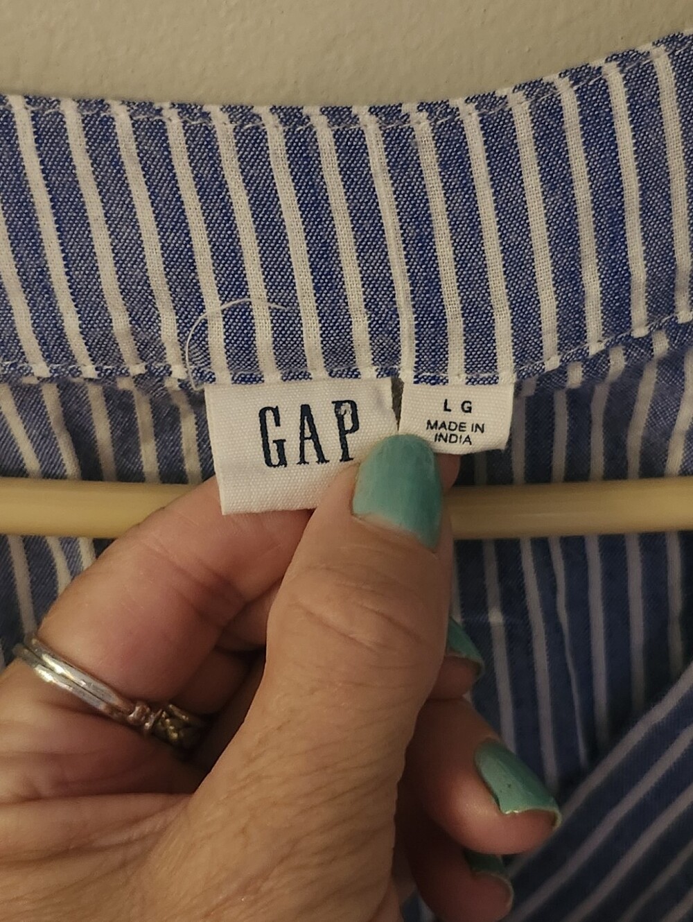 GAP Womens Blue and White Vertical Stripe Shirt